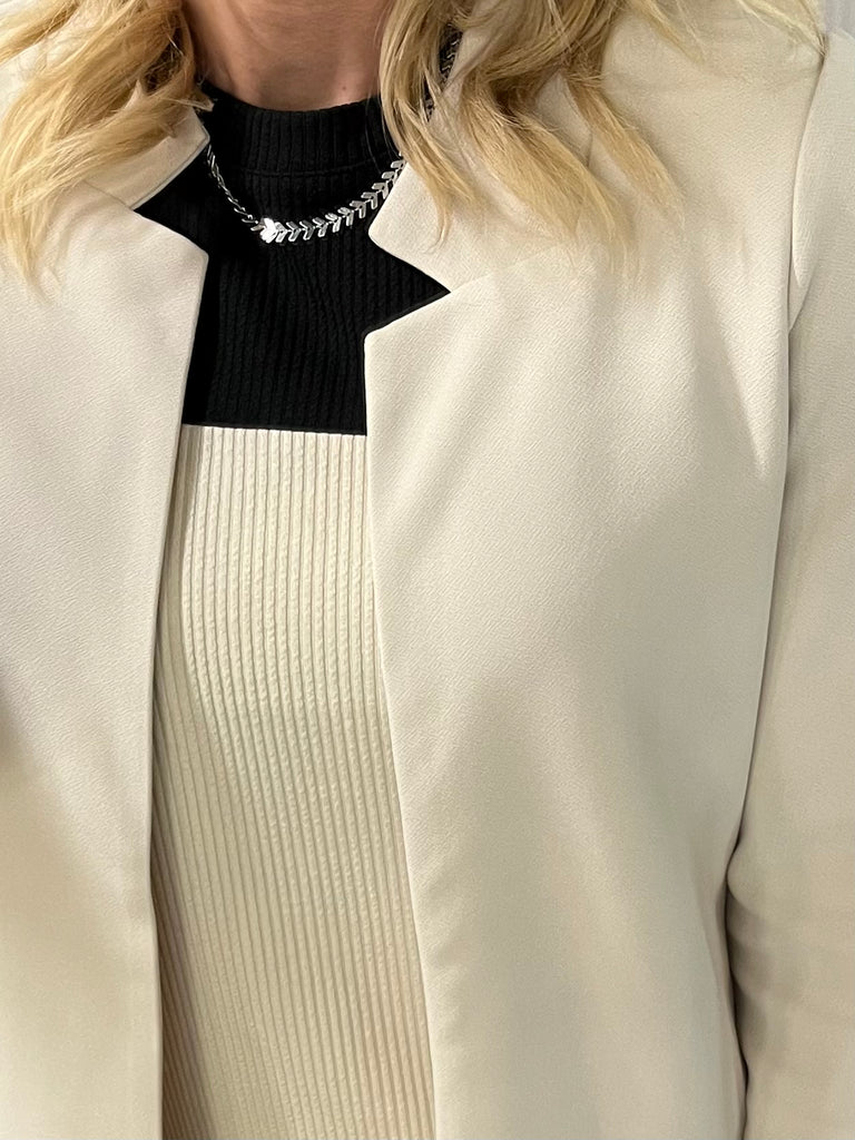 Abby Notch Collar Blazer - Cream