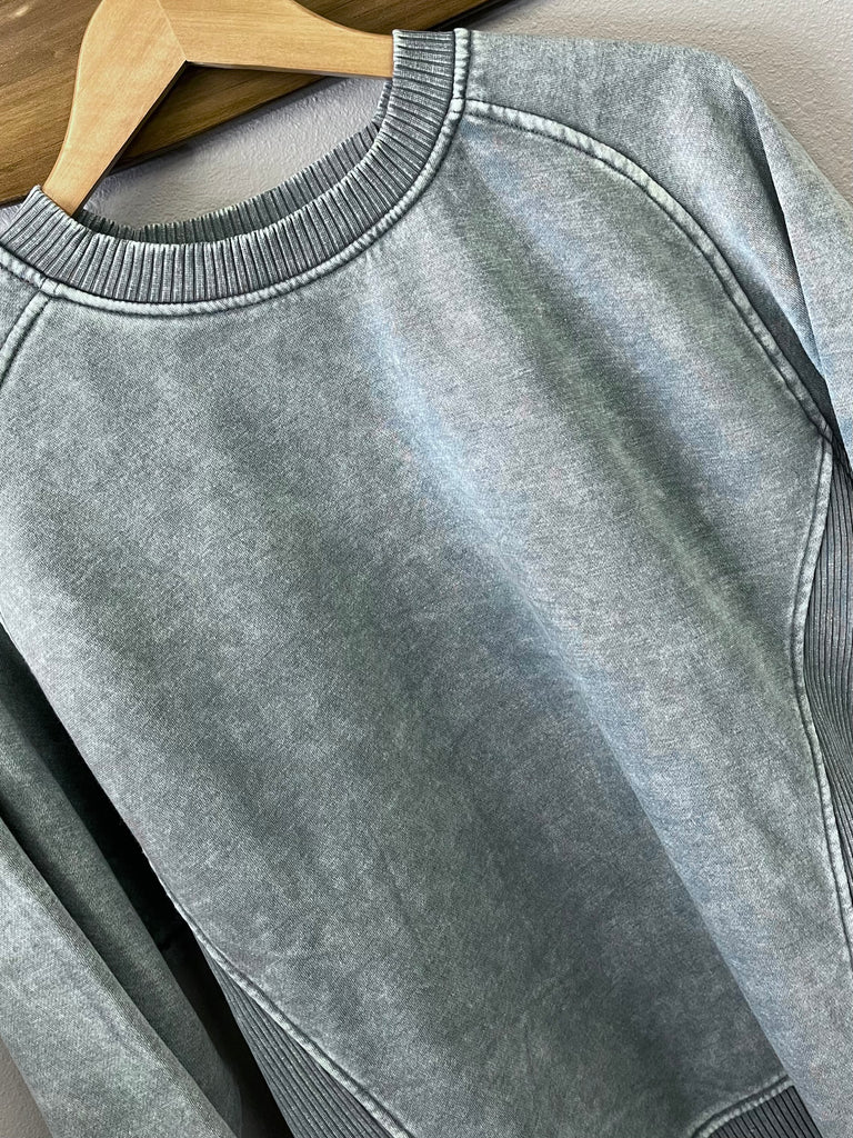 Riley Ribbed Accent Pullover - Mineral Washed Jade