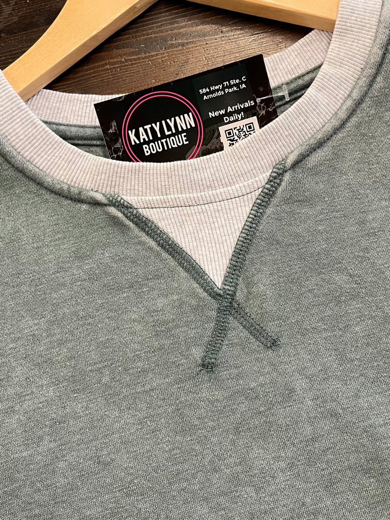 Neena V Cut Crewneck - Teal