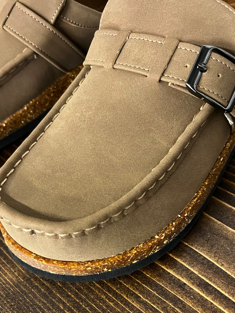 Reese Buckle Clog - Mocha