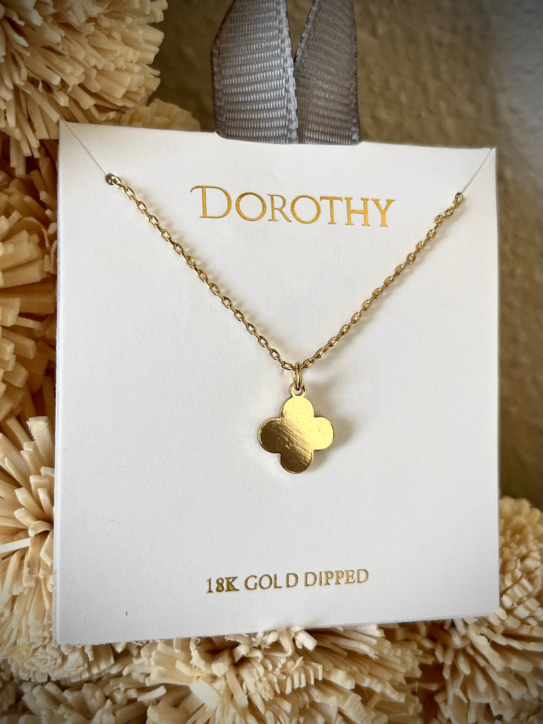 Dottie Clover Pendant Necklace