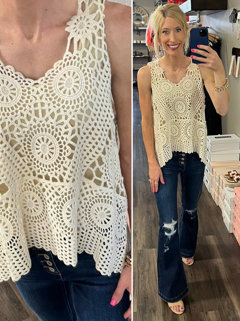 Journee Lace Flare Tank - Oat