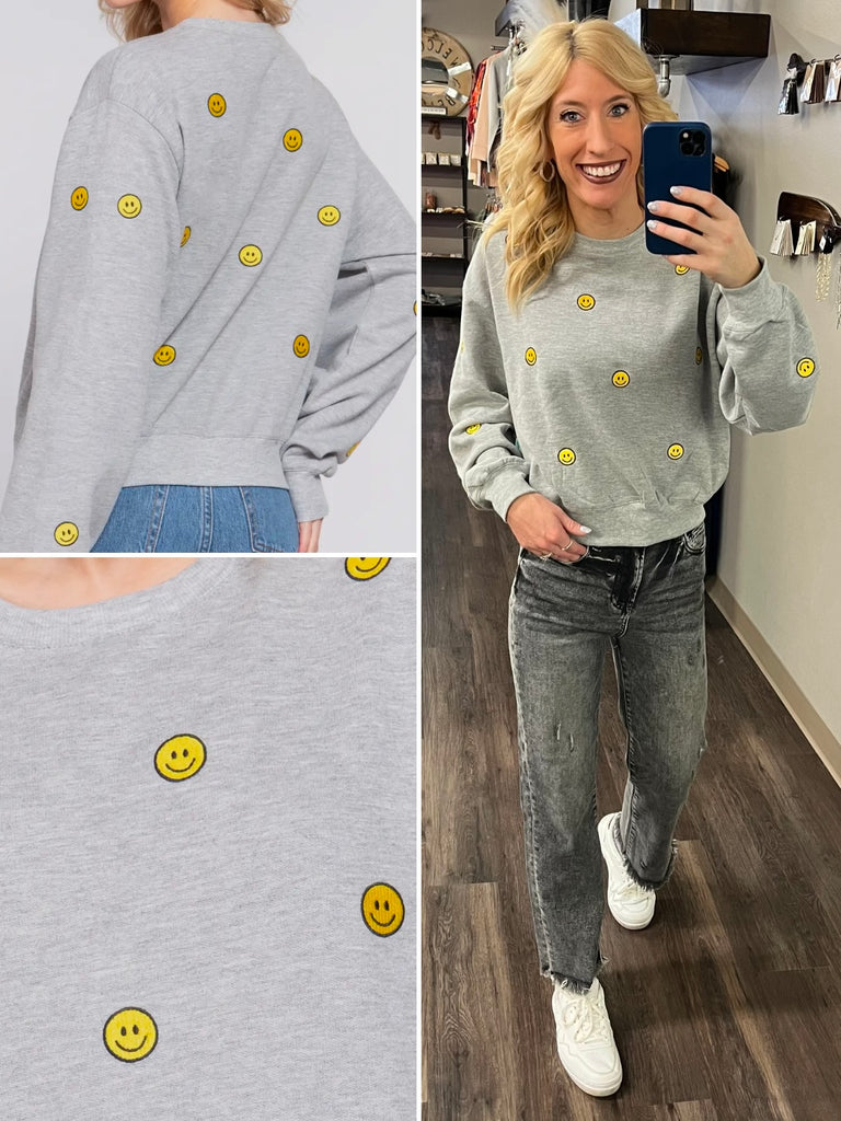 Kaelyn Smiley Crewneck