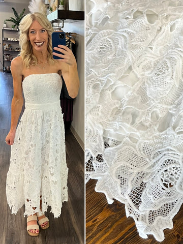 Grace Coral Flutter Sleeve Dress