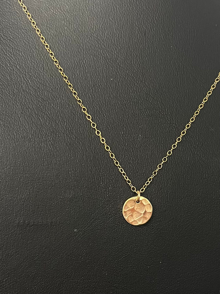 Holli Hammered Disc Necklace - Gold