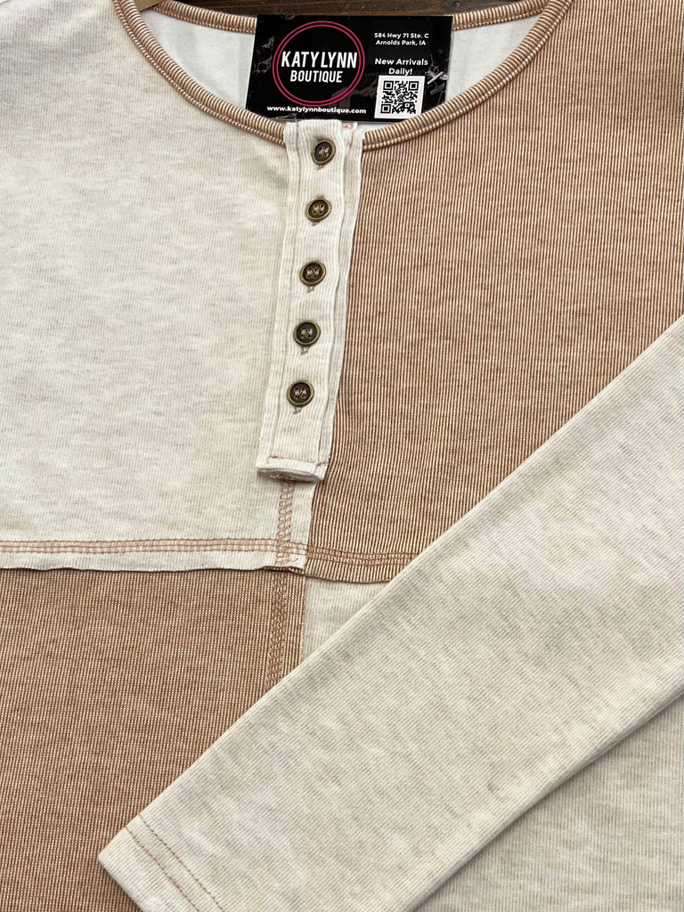 Eliza Button Color Blocked Top - Oatmeal/Taupe