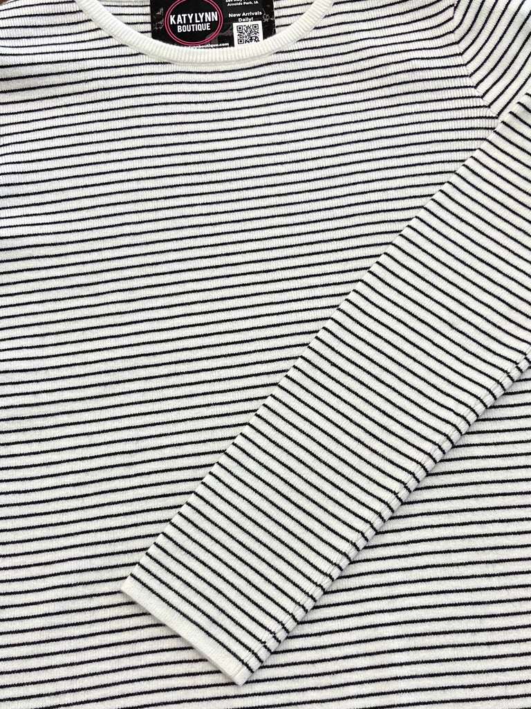 Bexley Pinstripe Lightweight Sweater - Ivory/Black