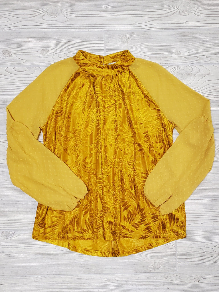 Larissa Velvet Flare Sleeve Top