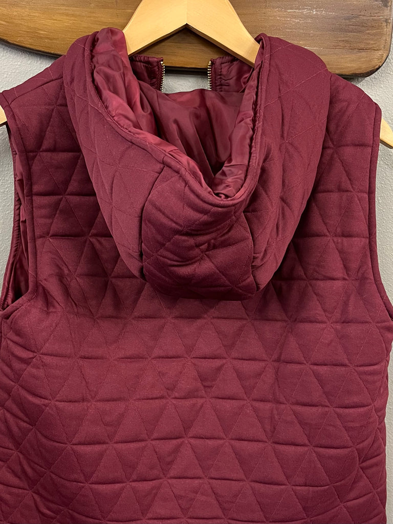 Suri Quilted Vest - Maroon