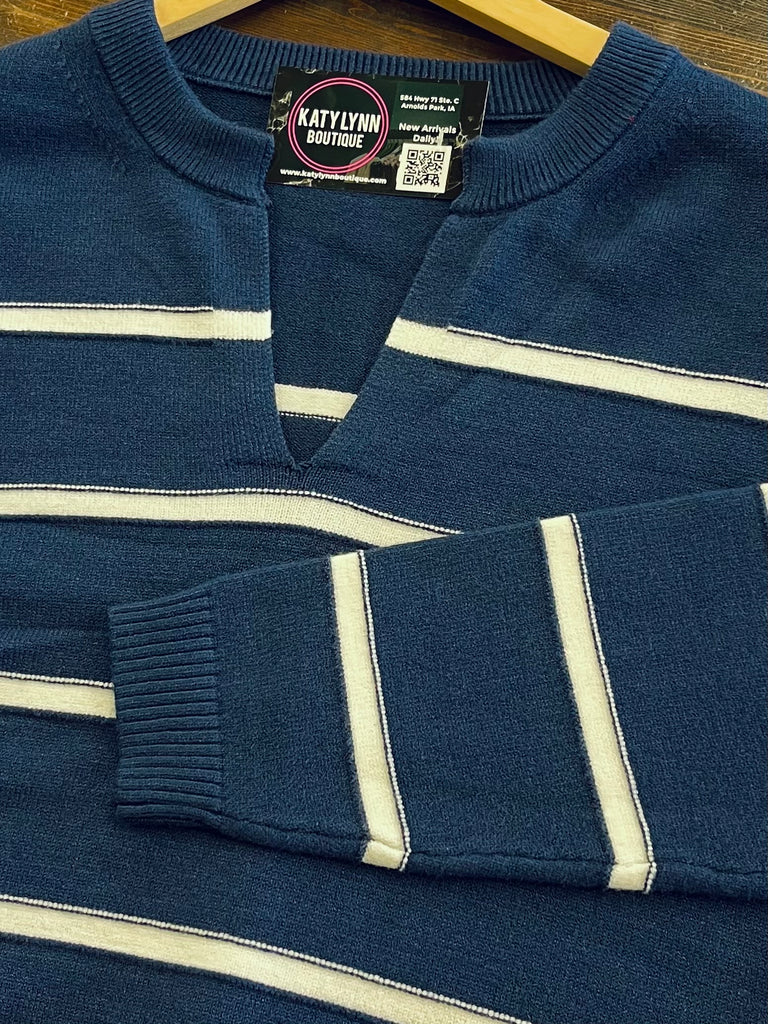 Trinity V-Neck Sweater - Navy/Ivory