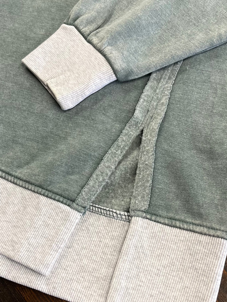 Neena V Cut Crewneck - Teal