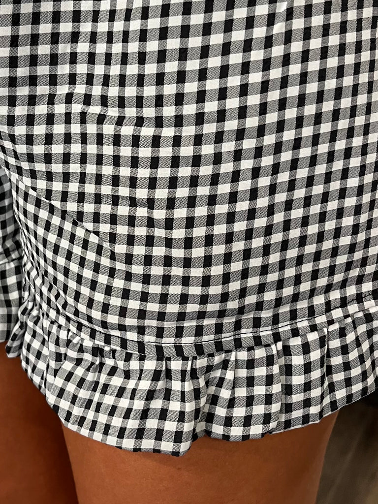 Remi Plaid Ruffle Shorts - Black