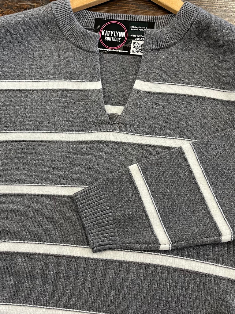 Trinity V-Neck Sweater - Charcoal/Ivory