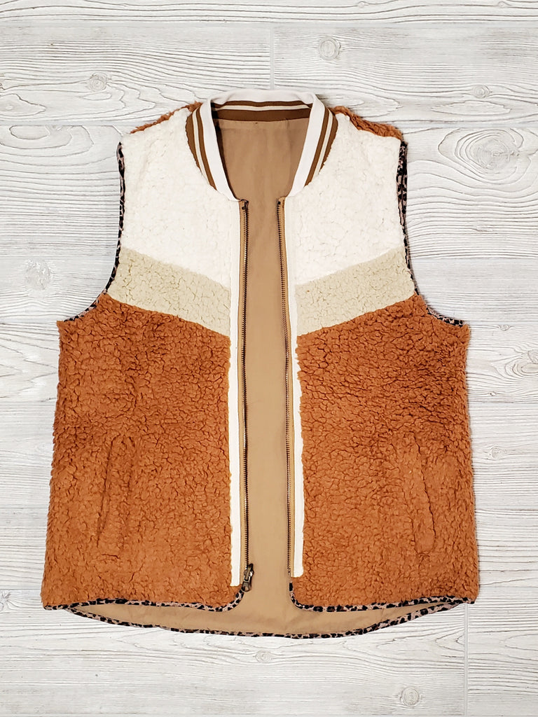 Cami Leopard Accent Reversible Sherpa Vest