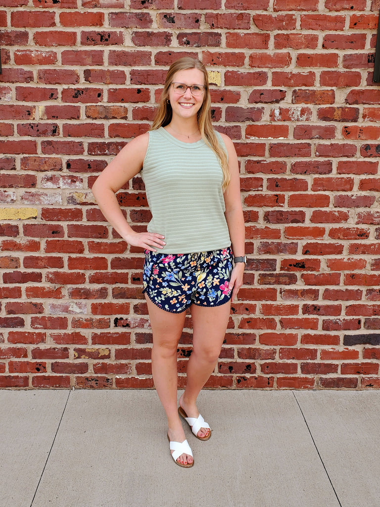 Bella Floral Shorts - Navy