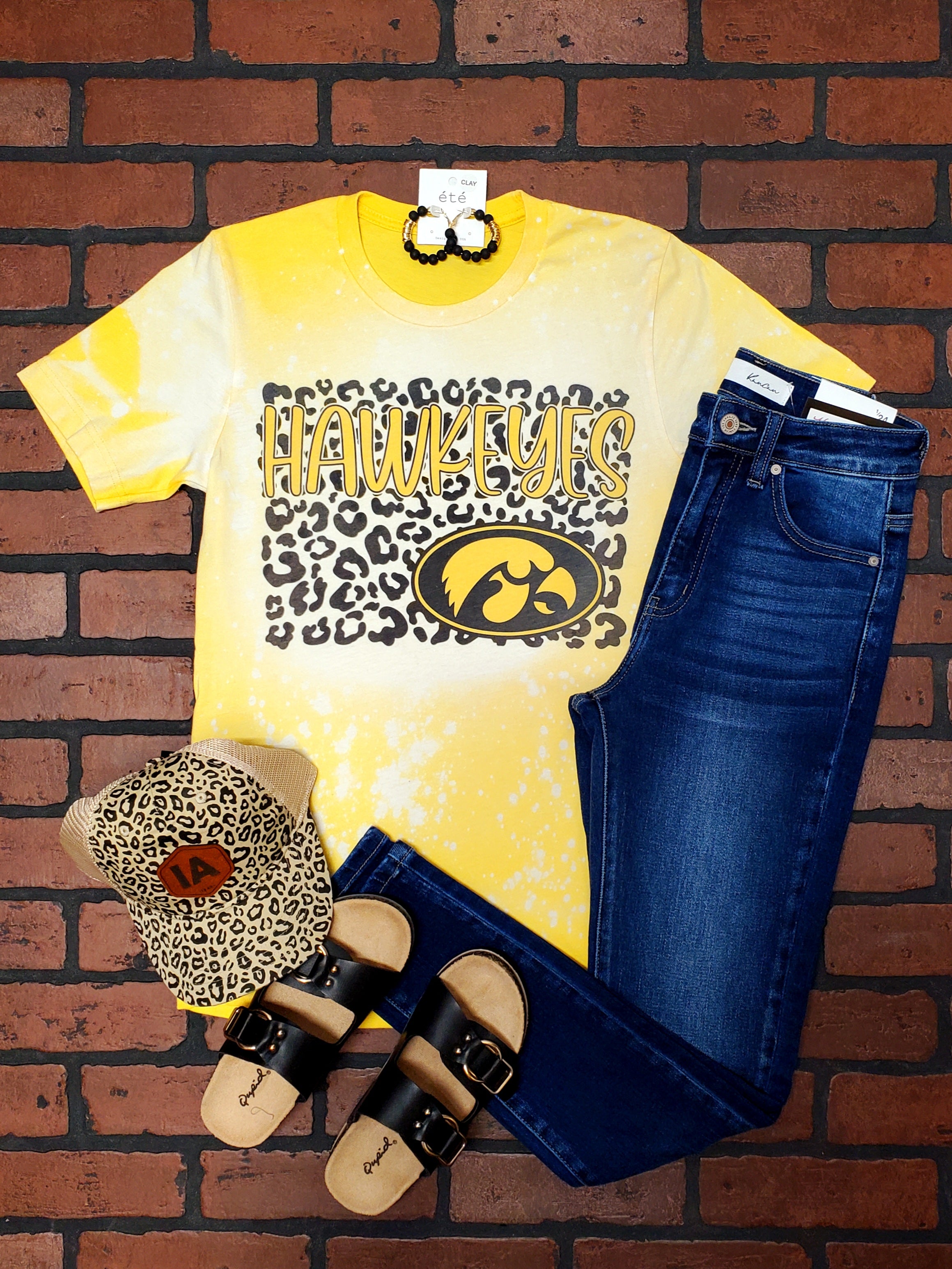 Hawkeye Acid Wash Cheetah Print T-Shirt – Katy Lynn Boutique
