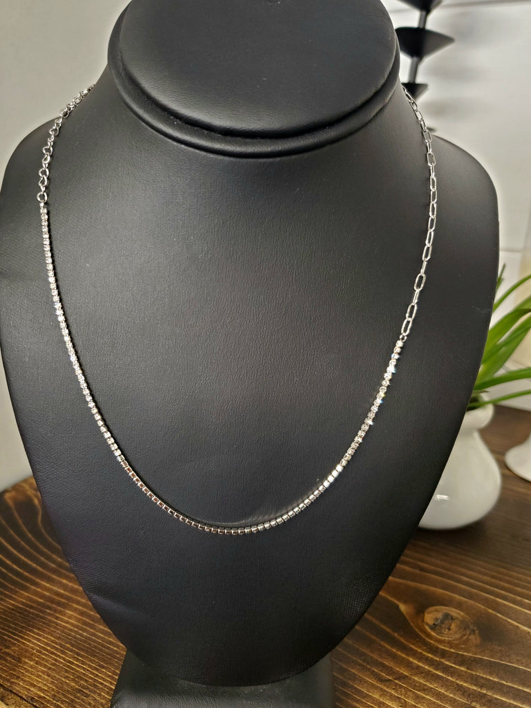 Christina Dainty Accent Chain